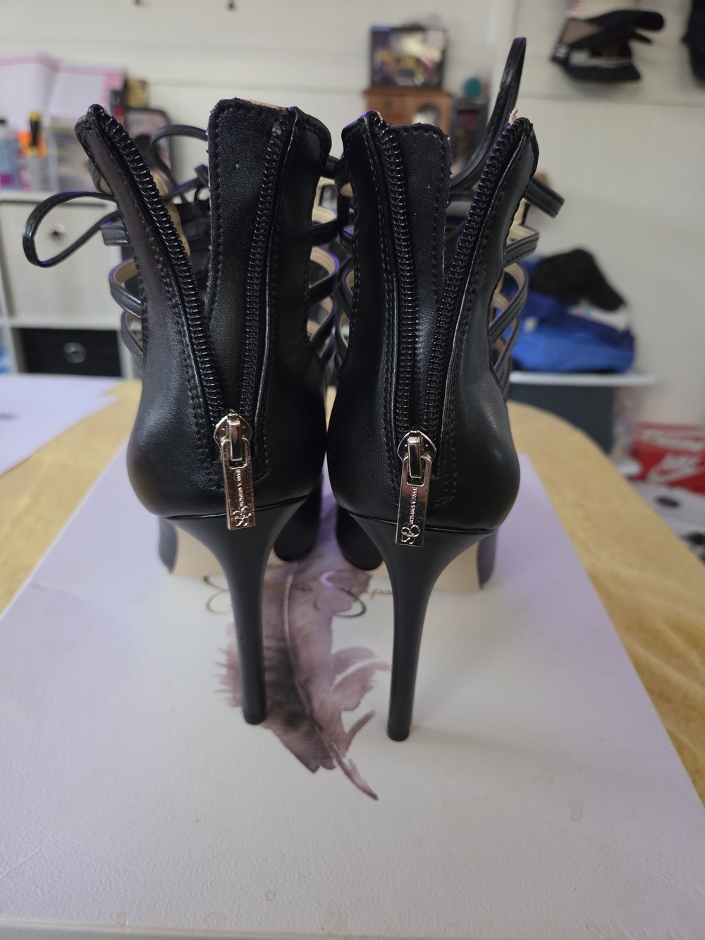 Jessica Simpson JP-Luckita heels - Picture 4 of 8